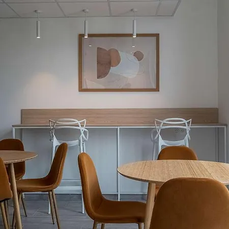 Hotell The Originals Boutique Sud