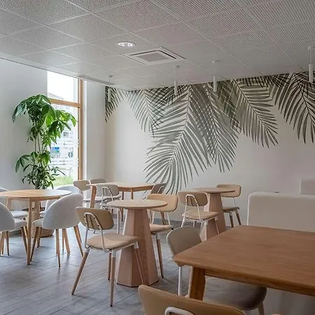 Hotell The Originals Boutique Sud 3*