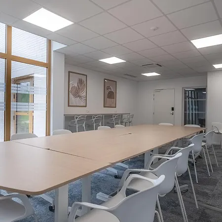 Hotel The Originals Boutique Sud