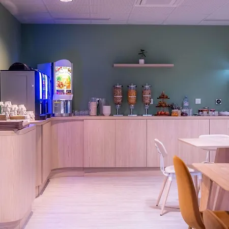 Ibis Styles Sud 3*